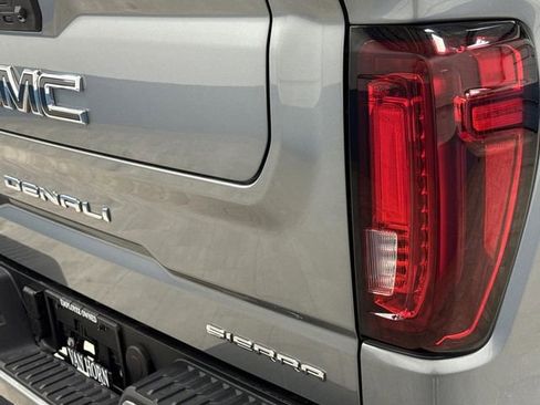 Used 2025 GMC Sierra 1500 Denali Ultimate image 37