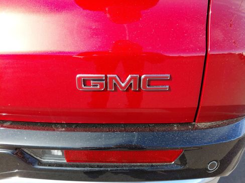 New 2026 GMC Acadia Denali w/ Super Cruise Package image 12