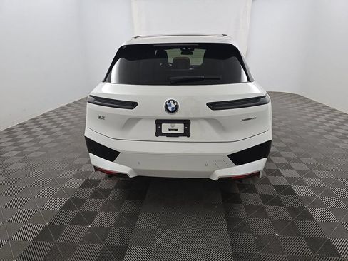 Used 2024 BMW iX xDrive50 w/ Premium Package AWD/4WD image 6