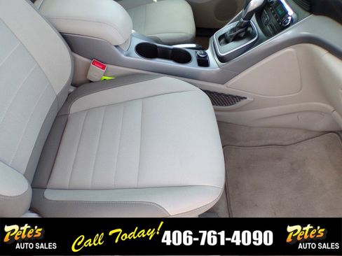 Used 2015 Ford C-MAX SE image 17