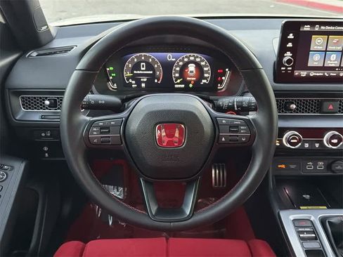 Used 2024 Honda Civic Type R image 12