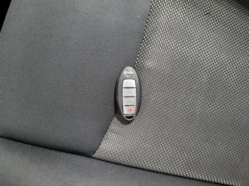 Used 2019 Nissan Pathfinder SV AWD/4WD image 32