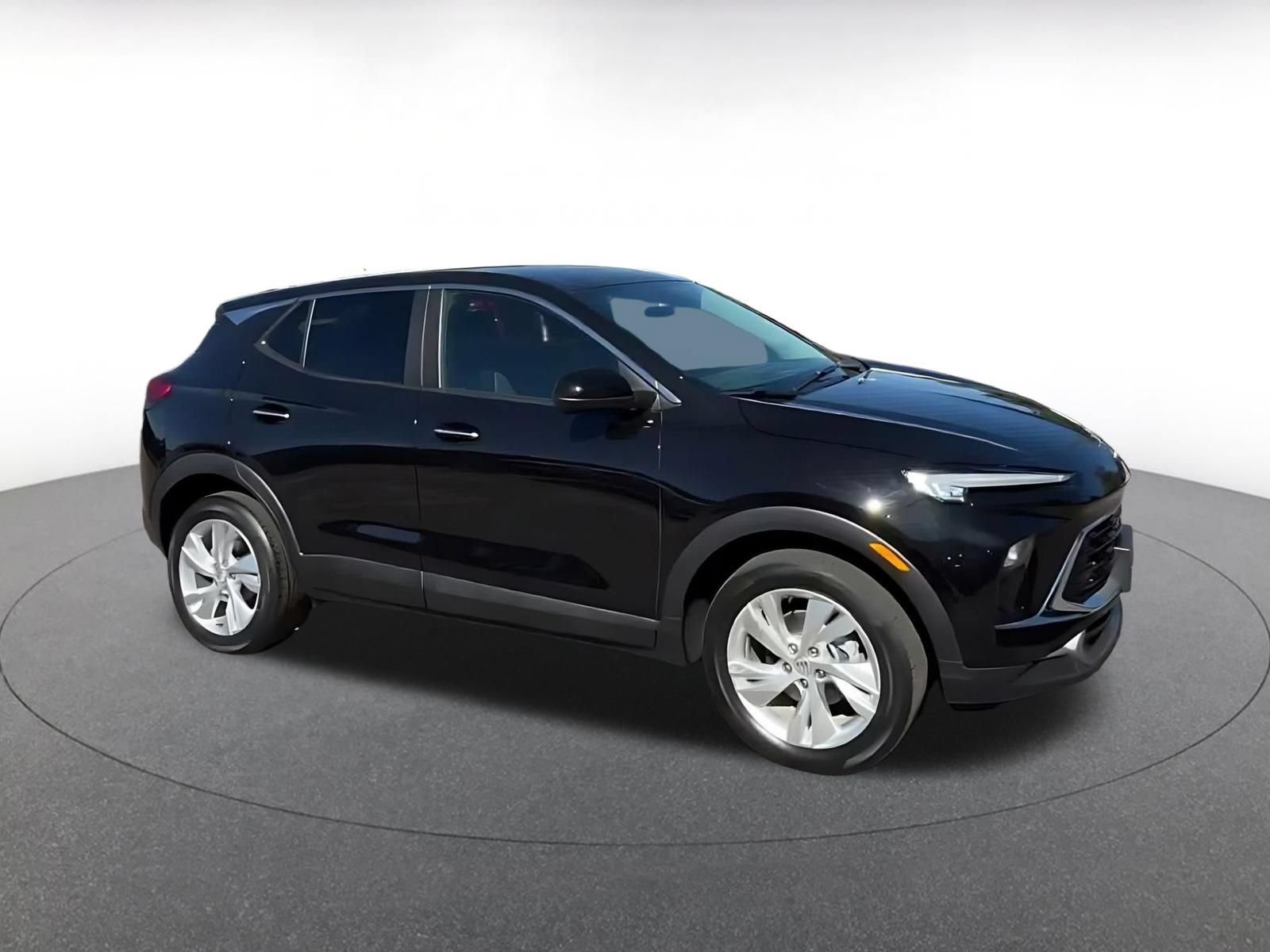 Used 2026 Buick Encore GX Preferred AWD/4WD image 2