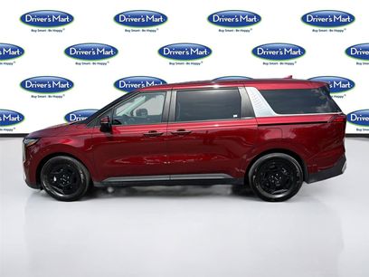 Used 2025 Kia Carnival