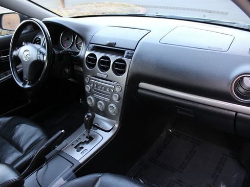 Used 2005 MAZDA MAZDA6 s Sport w/ Bose Audio & Moonroof Pkg image 16