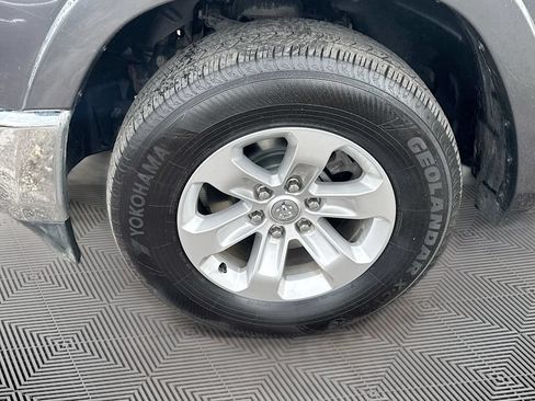 Used 2022 RAM 1500 Laramie AWD/4WD image 33