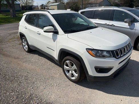 Used 2019 Jeep Compass Latitude w/ Safety & Security Group image 3