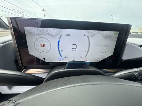 New 2025 GMC Hummer EV 2X image 15