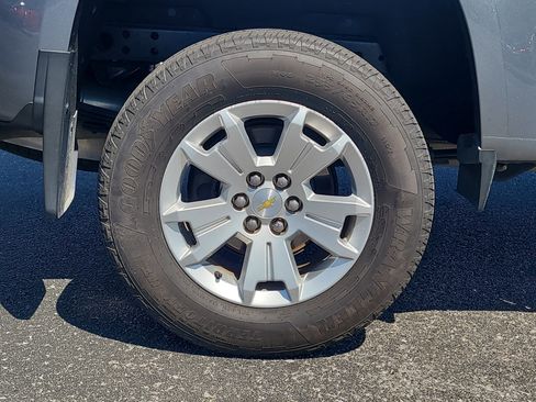 Used 2020 Chevrolet Colorado LT w/ LT Convenience Package image 8