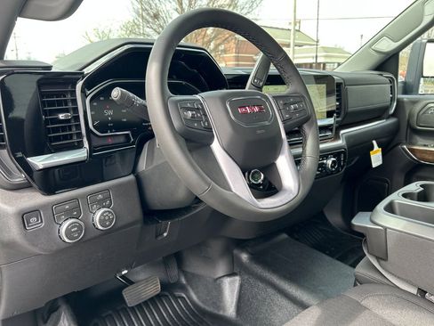 New 2026 GMC Sierra 3500 SLE w/ SLE Convenience Package image 11