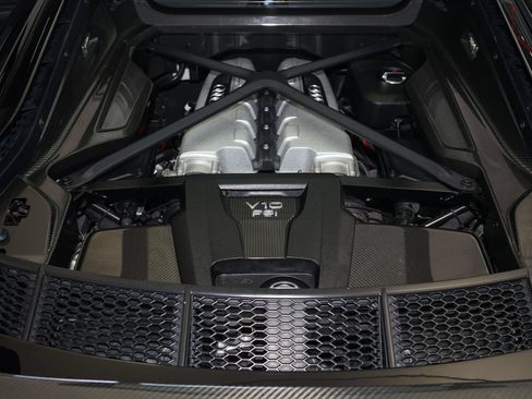 Used 2020 Audi R8 V10 performance AWD/4WD image 35