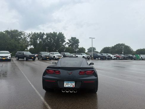 Used 2019 Chevrolet Corvette Stingray Coupe RWD image 5