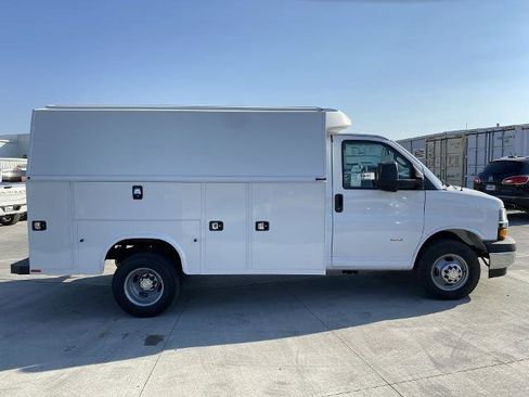 New 2024 Chevrolet Express 3500 w/ Power Convenience Package image 70