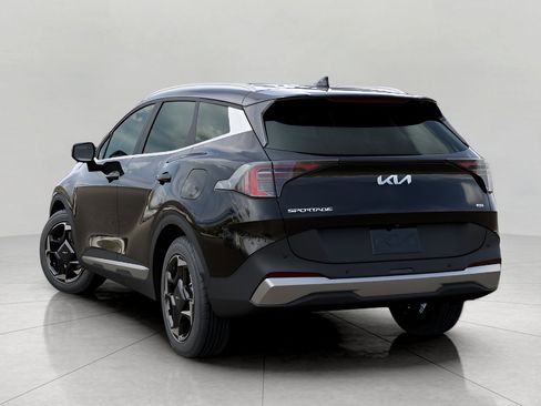New 2026 Kia Sportage EX AWD/4WD image 4