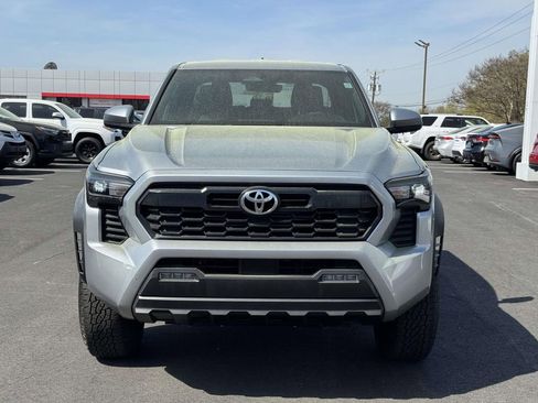 Used 2025 Toyota Tacoma TRD Off-Road AWD/4WD image 25