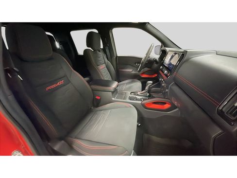 Used 2025 Nissan Frontier PRO-4X w/ Interior Protection Package AWD/4WD image 17