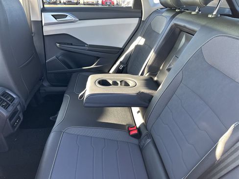 New 2026 Volkswagen Taos SE AWD/4WD image 20