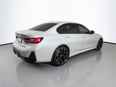 New 2026 BMW 330i Sedan w/ M Sport Package RWD image 5