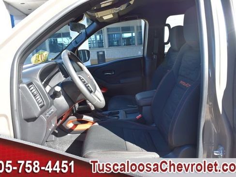 Used 2024 Nissan Frontier PRO-4X w/ Technology Package image 18
