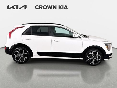 Certified 2023 Kia Niro EX Touring FWD image 4