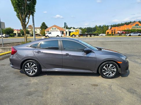 Used 2017 Honda Civic EX image 8