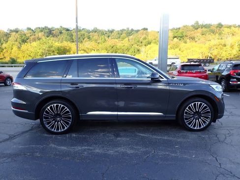 Used 2023 Lincoln Aviator Black Label w/ Dynamic Handling Package image 6