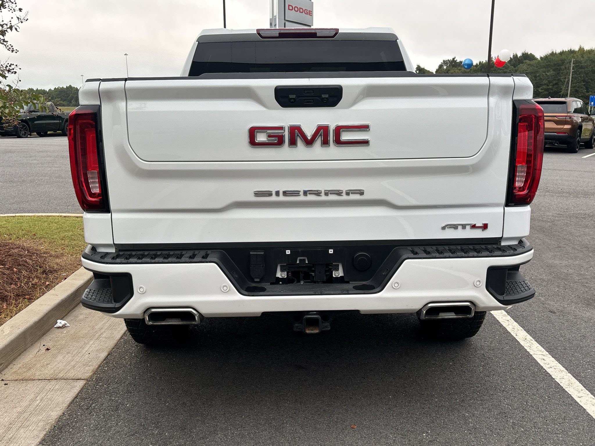 Used 2025 GMC Sierra 1500 AT4 AWD/4WD image 6