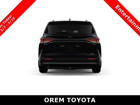 New 2026 Toyota Sienna XLE Woodland Edition image 8