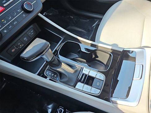 New 2026 Hyundai Tucson SE image 23