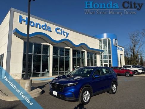 Used 2023 Honda CR-V LX image 1