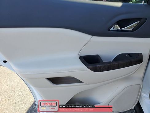 Used 2023 GMC Acadia Denali w/ Denali Ultimate Package image 17