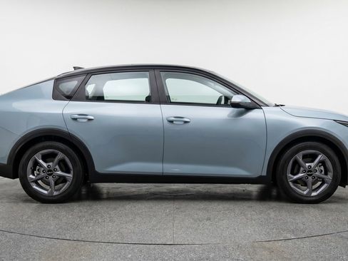 Used 2025 Kia K4 FWD image 11