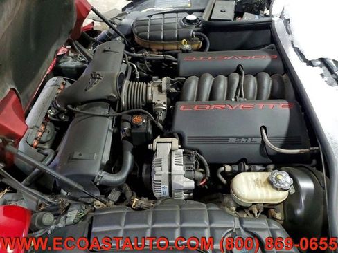 Used 2001 Chevrolet Corvette Coupe w/ Preferred Equipment Group1 image 11