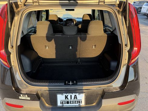 Used 2022 Kia Soul LX FWD image 27
