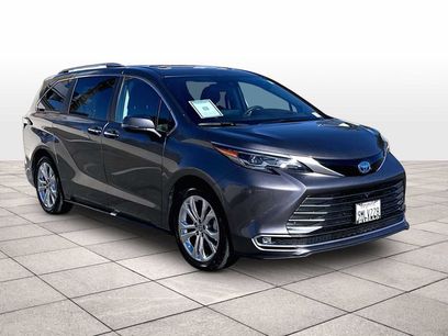 Used 2024 Toyota Sienna Platinum