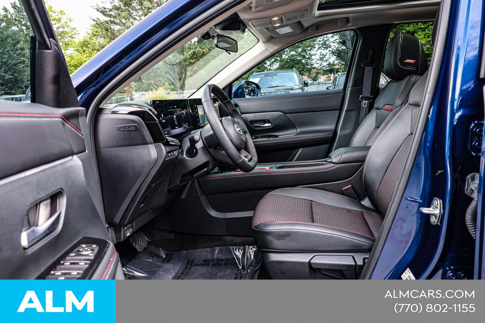 Used 2025 Nissan Kicks SR w/ SR Premium Package FWD image 17