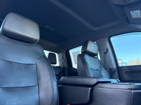 Used 2020 GMC Sierra 1500 SLT w/ Driver Alert Package I AWD/4WD image 18