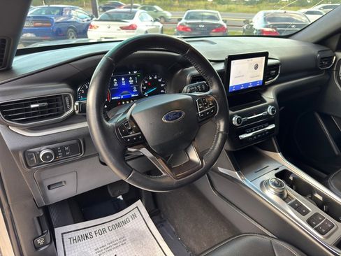 Used 2020 Ford Explorer XLT w/ Equipment Group 202A image 26