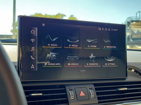 Used 2023 Audi Q5 e Premium Plus w/ Premium Plus Package image 26