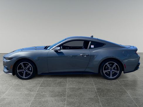 Used 2025 Ford Mustang Premium RWD image 2