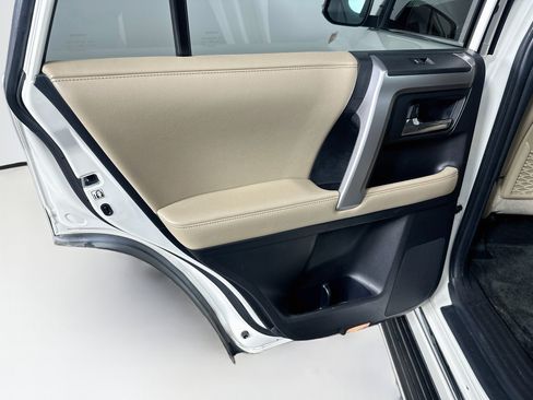 Used 2018 Toyota 4Runner Limited RWD image 27
