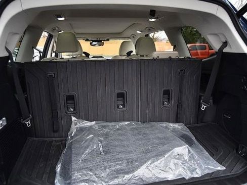 Used 2024 Subaru Ascent Limited w/ Technology Package image 27