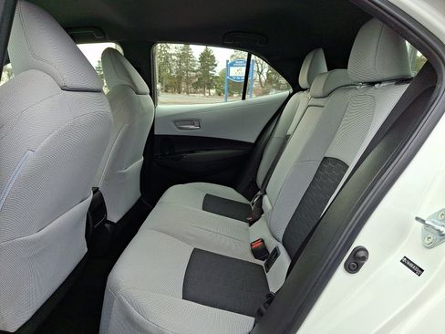 Used 2019 Toyota Corolla SE w/ SE Option Package image 10