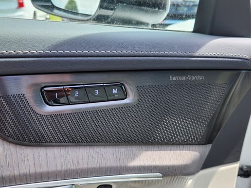 New 2026 Volvo XC90 T8 Ultra w/ Protection Package image 14
