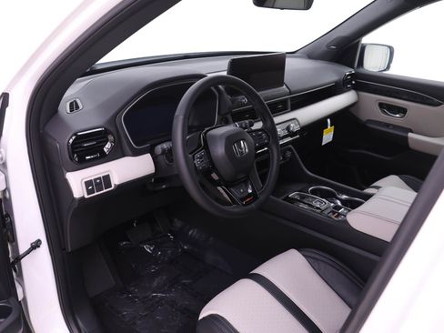 New 2026 Honda Passport TrailSport Elite image 3