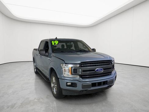 Used 2019 Ford F150 XLT w/ Equipment Group 302A Luxury AWD/4WD image 4