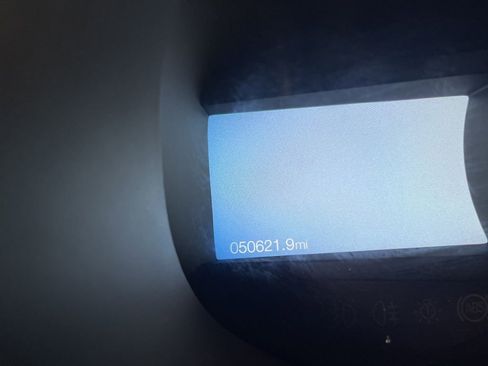 Used 2024 Ford Edge SEL image 2