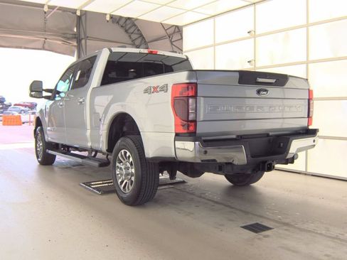 Used 2022 Ford F350 Lariat AWD/4WD image 3