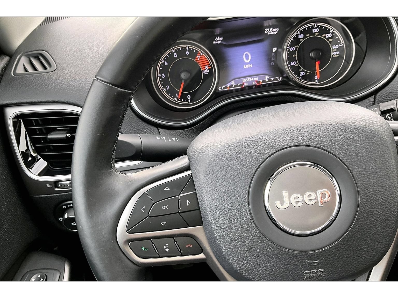 Used 2019 Jeep Cherokee Limited AWD/4WD image 19