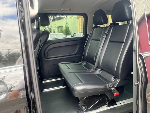 Used 2017 Mercedes-Benz Metris Passenger w/ Comfort Package image 27